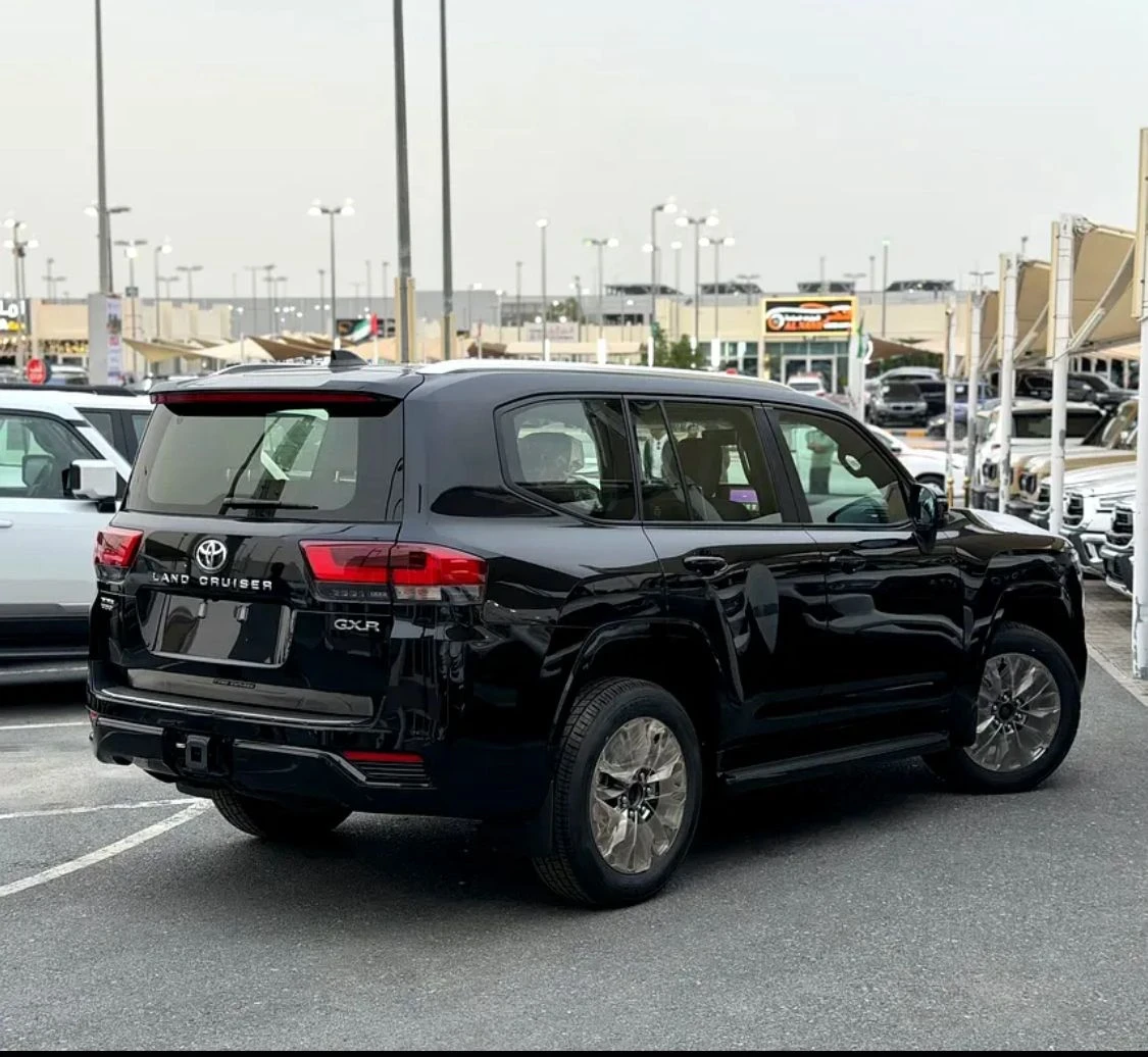 Toyota Land cruiser 300 GXR 3.3L V6 Turbo-Diesel 303HP , снимка 4 - Автомобили и джипове - 54196680