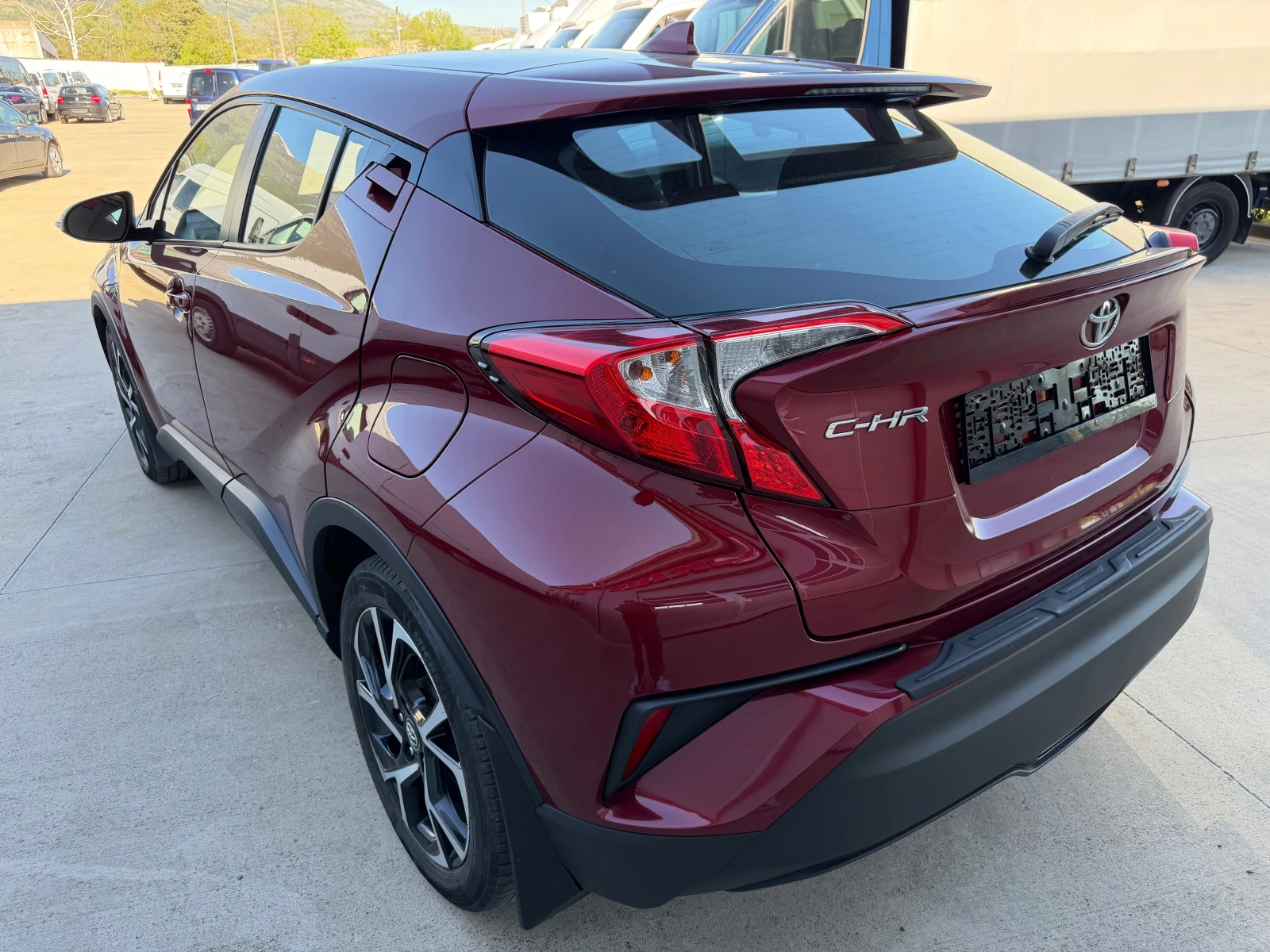 Toyota C-HR 2.0i!FULL!Дистроник!, снимка 4 - Автомобили и джипове - 54373633