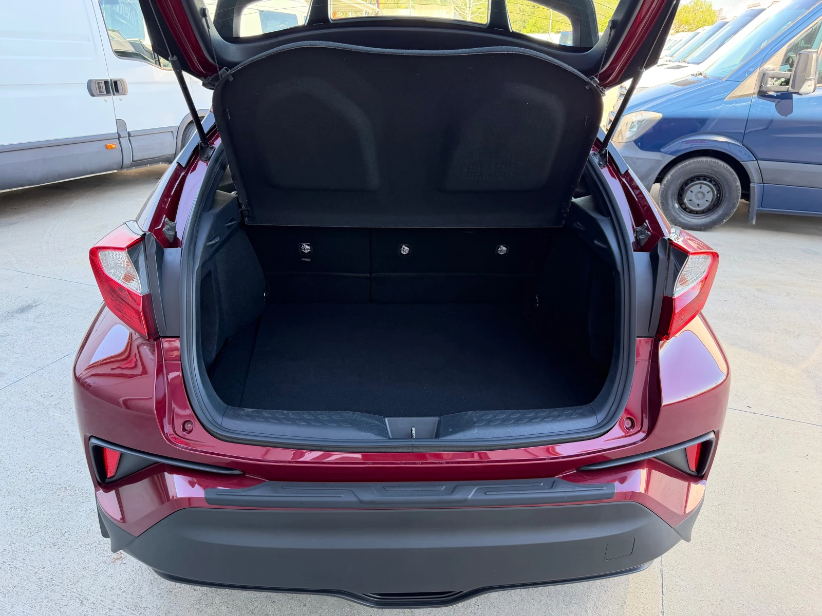 Toyota C-HR 2.0i!FULL!Дистроник!, снимка 5 - Автомобили и джипове - 54373633