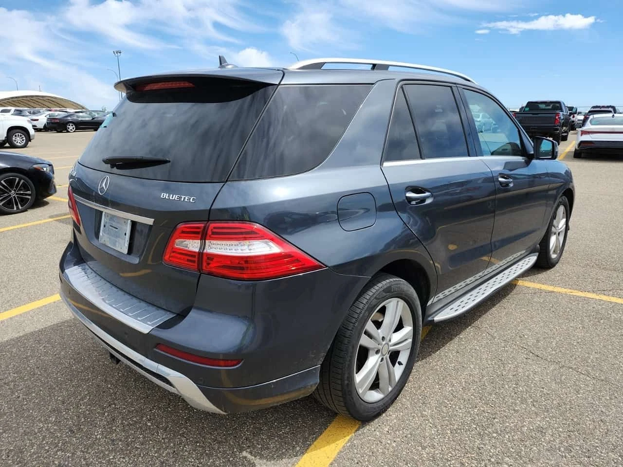 Mercedes-Benz ML 350 * BLUETEC * ПОДГРЕВИ * H/K * PANO * CARFAX, снимка 3 - Автомобили и джипове - 54847456