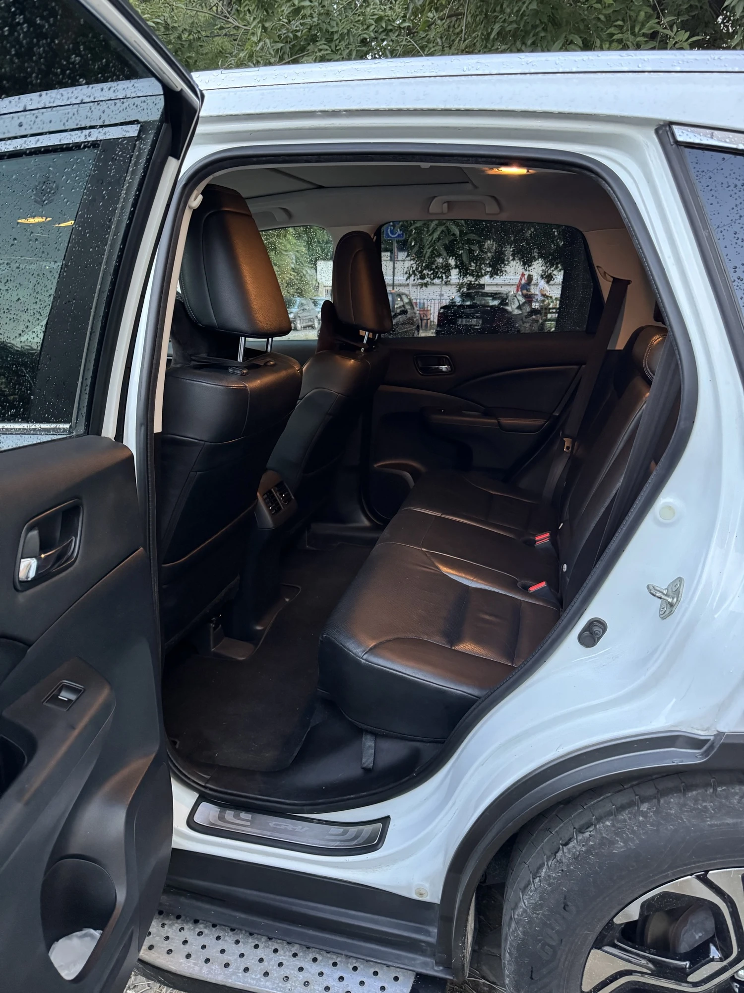 Honda Cr-v FULL/4x4/НОВИ ДЖАНТИ/Keyless/Камера, снимка 8 - Автомобили и джипове - 55838966
