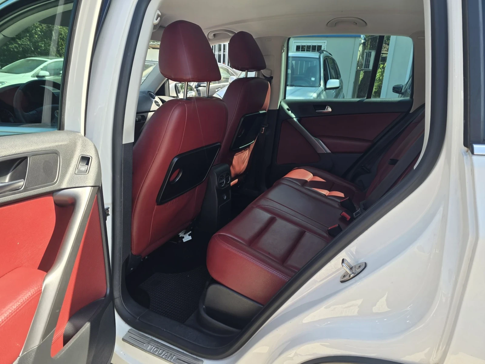 VW Tiguan 1.4TSI 150к.с 4MOTION , снимка 12 - Автомобили и джипове - 55901927