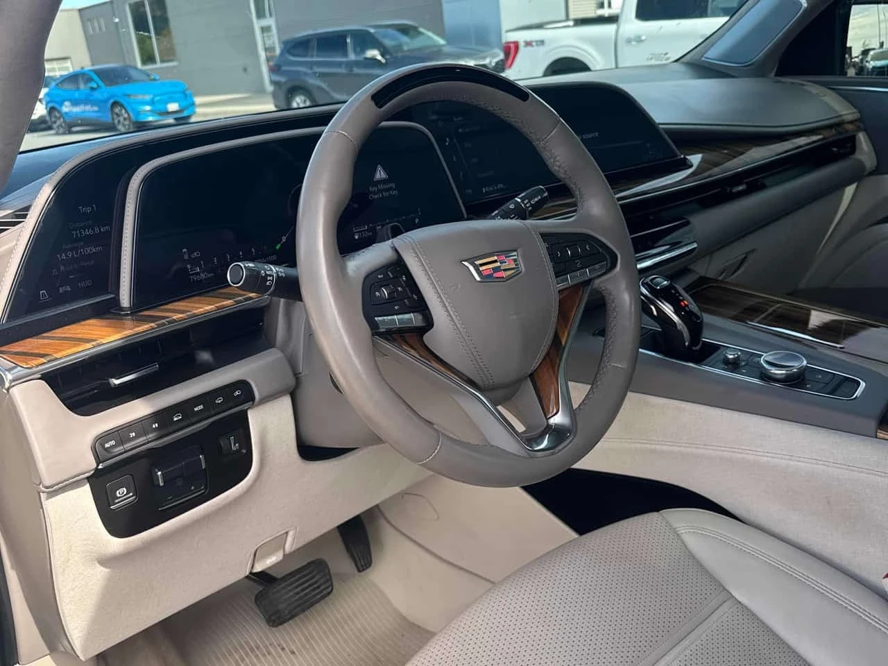 Cadillac Escalade * 4WD Sport Platinum* АВТОКРЕДИТ* , снимка 5 - Автомобили и джипове - 56253899