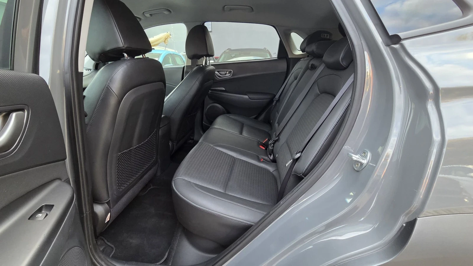 Hyundai Kona SOH100%/Premium, снимка 8 - Автомобили и джипове - 56732243