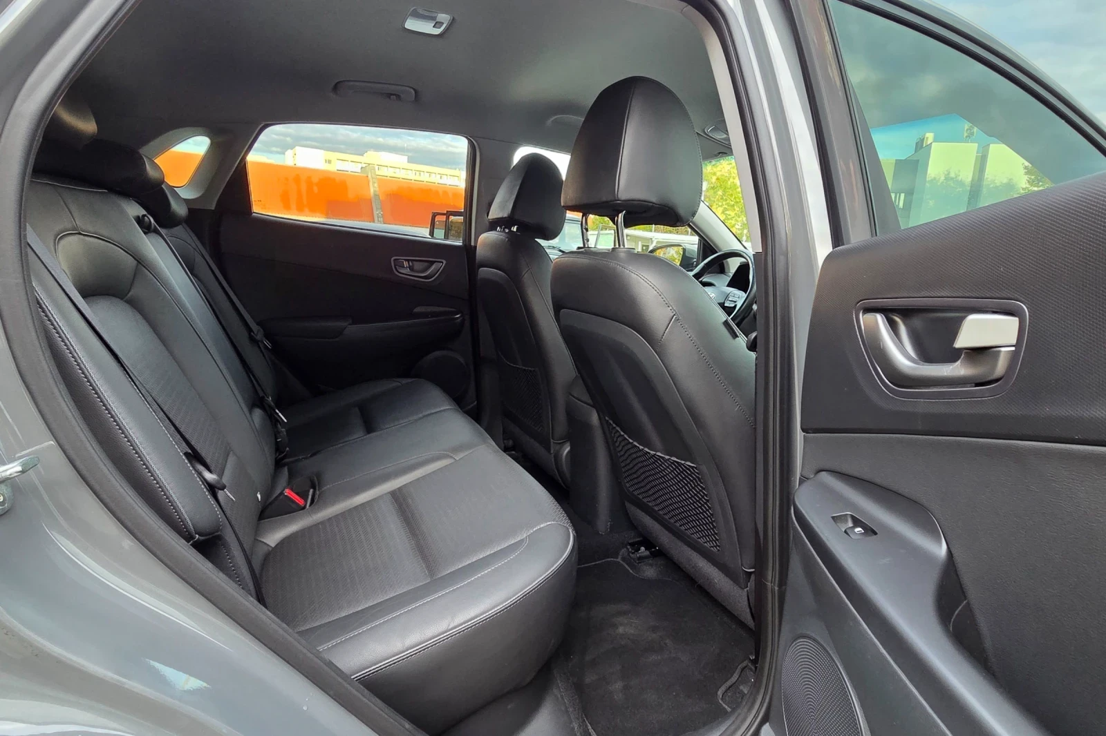 Hyundai Kona SOH100%/Premium, снимка 9 - Автомобили и джипове - 56732243