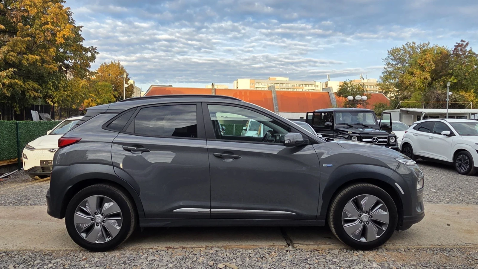 Hyundai Kona SOH100%/Premium, снимка 2 - Автомобили и джипове - 56732243