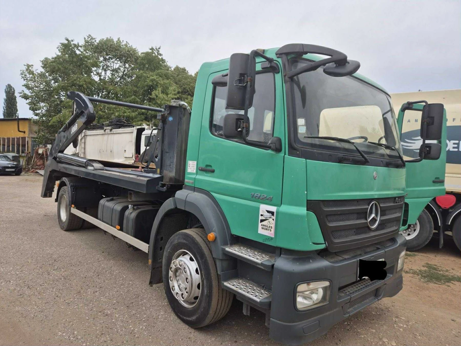 Mercedes-Benz 1824 Контейнеровоз с излизаща тава за втори контейнер  - изображение 3