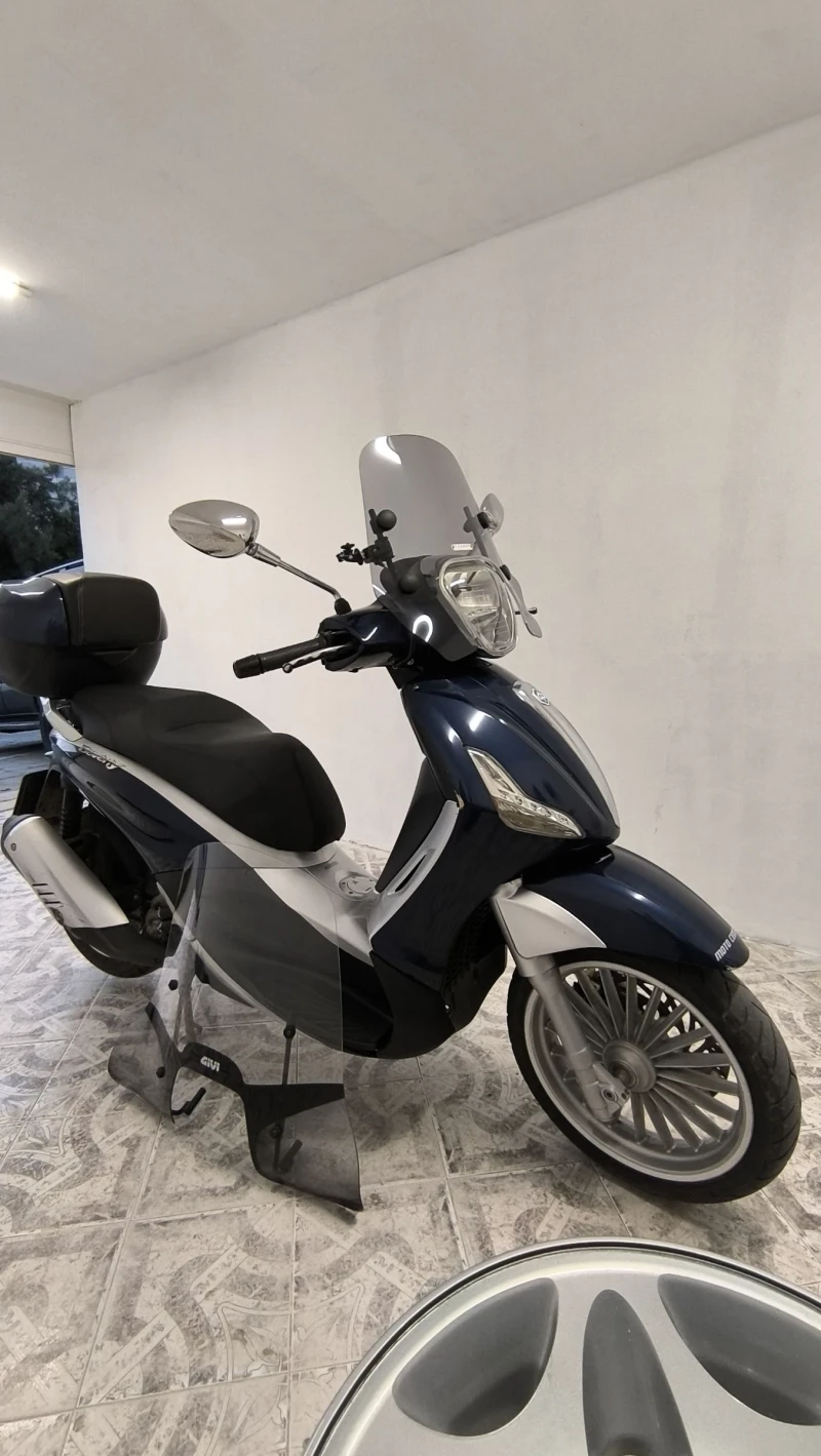 Piaggio Beverly 300i, снимка 8 - Мотоциклети и мототехника - 52967402