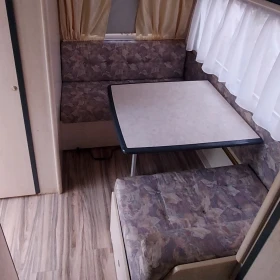 Каравана Dethleffs Rm2, снимка 9