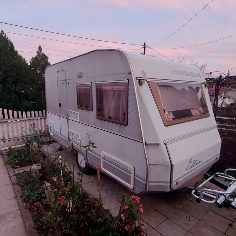 Каравана Dethleffs Rm2, снимка 6 - Каравани и кемпери - 53192389