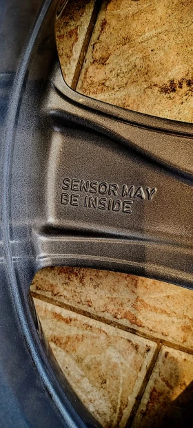    215/55R17  Ford | Mobile.bg    10