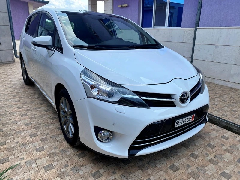 Toyota Verso 2.2D*Exclusive*Швейцария, снимка 2 - Автомобили и джипове - 41536293