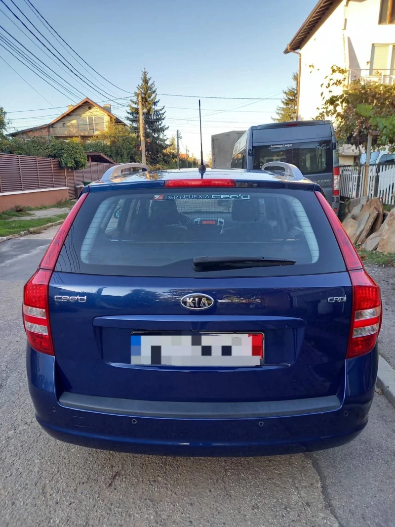 Kia Ceed 1.6 CRD, снимка 2 - Автомобили и джипове - 47667941