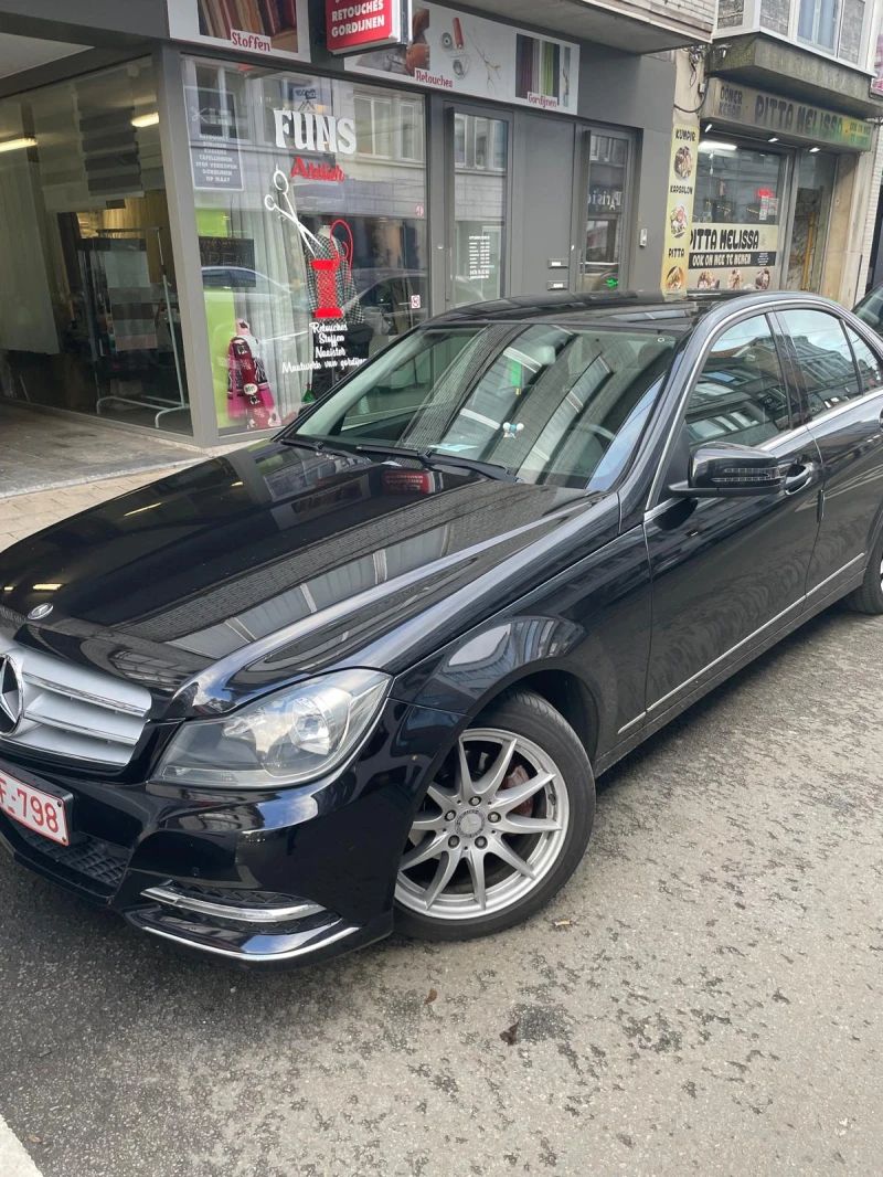 Mercedes-Benz C 180, снимка 2 - Автомобили и джипове - 48514272