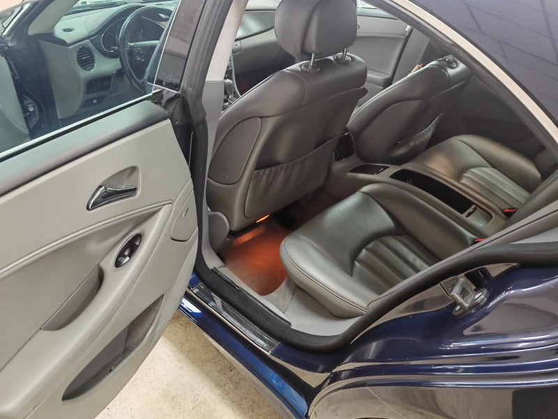 Mercedes-Benz CLS 500, снимка 12 - Автомобили и джипове - 52062861