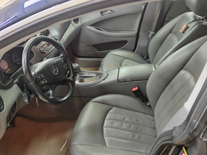 Mercedes-Benz CLS 500, снимка 10 - Автомобили и джипове - 52062861