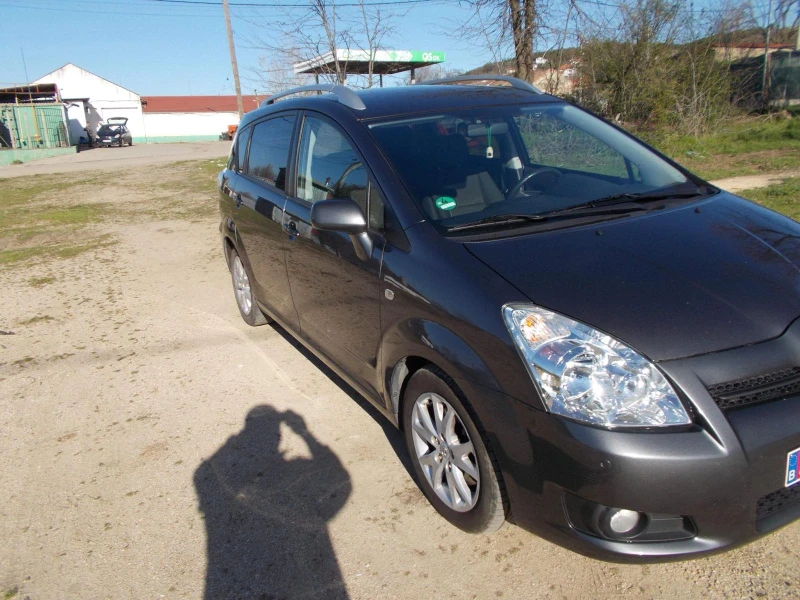 Toyota Corolla verso, снимка 4 - Автомобили и джипове - 52632417