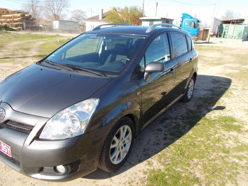 Toyota Corolla verso, снимка 5 - Автомобили и джипове - 52632417