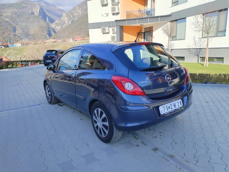 Opel Corsa 1.2 16v 75hp Клима Мулти волан Халогени Уникат , снимка 5 - Автомобили и джипове - 52774357