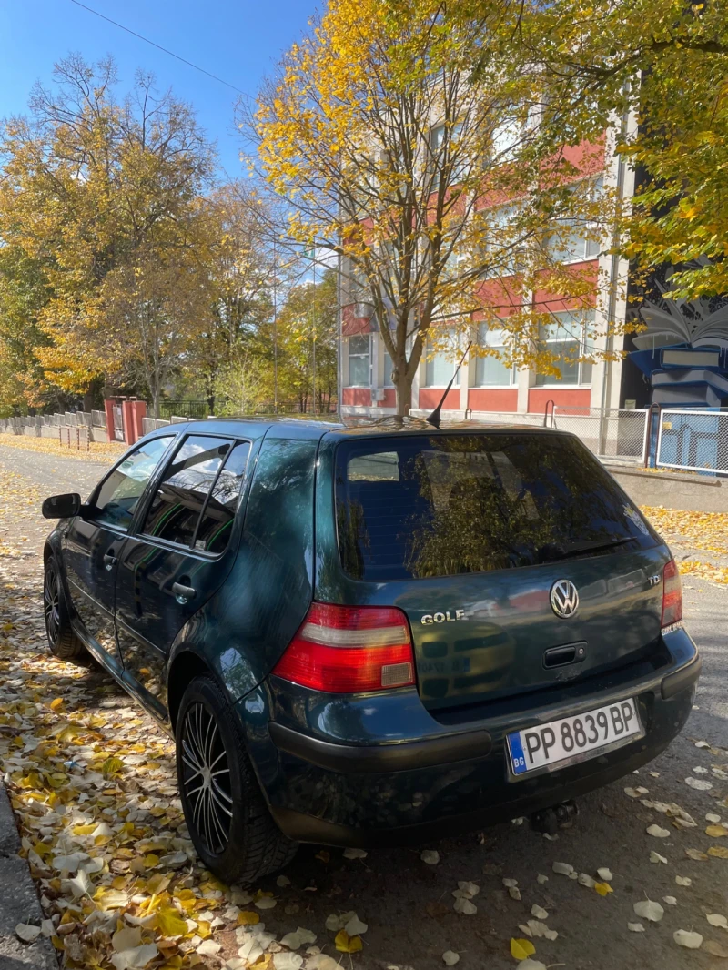 VW Golf 1.9 TDI 101, снимка 3 - Автомобили и джипове - 52973157