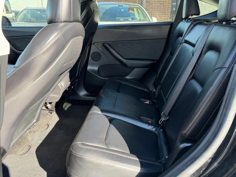 Tesla Model Y LONGE RANGE* 4X4* 360 КАМЕРА* ПАНОРАМА, снимка 12 - Автомобили и джипове - 53522479