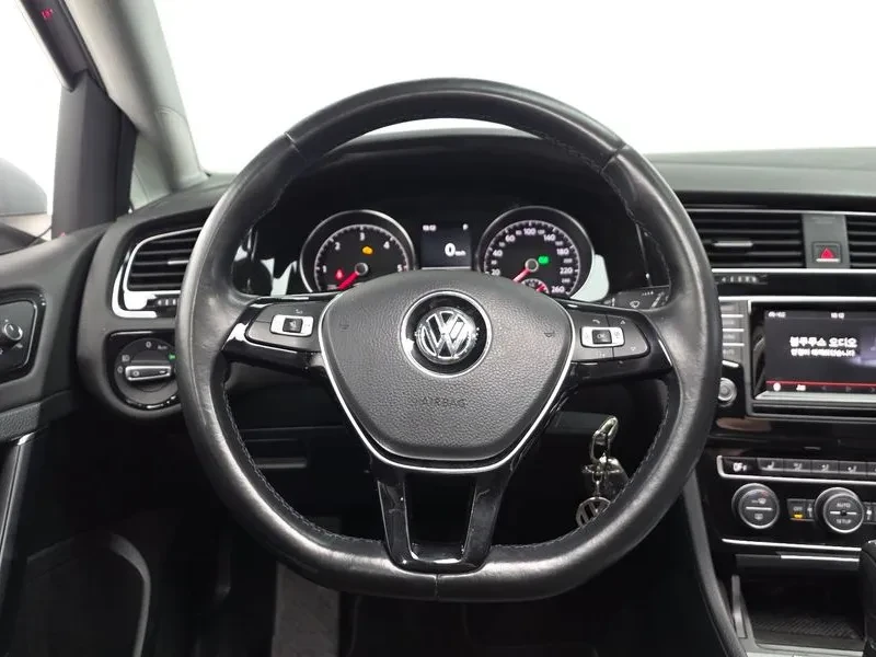 VW Golf 7Th Generation 2.0 Tdi, снимка 12 - Автомобили и джипове - 55748732