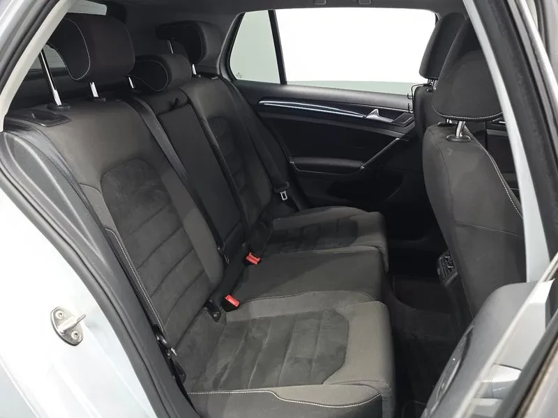 VW Golf 7Th Generation 2.0 Tdi, снимка 11 - Автомобили и джипове - 55748732
