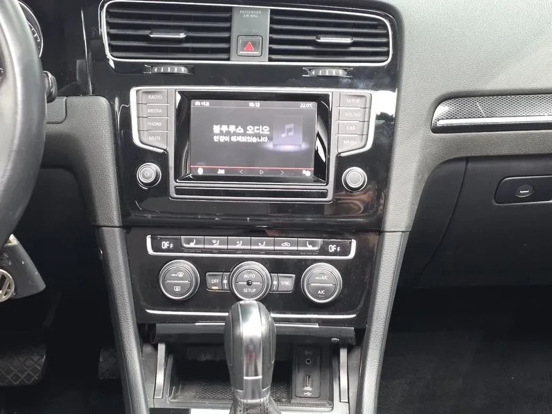 VW Golf 7Th Generation 2.0 Tdi, снимка 13 - Автомобили и джипове - 55748732