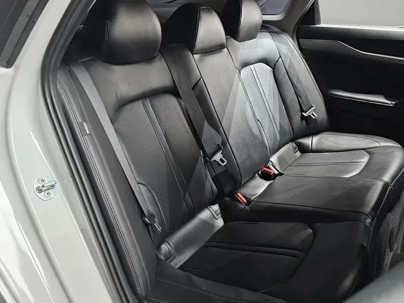 Kia K5, снимка 12 - Автомобили и джипове - 56689474