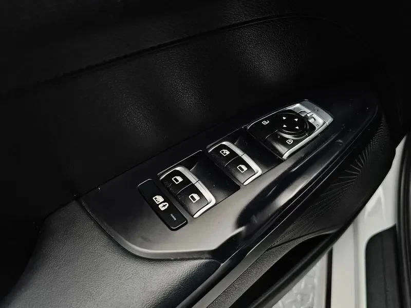 Kia K5, снимка 14 - Автомобили и джипове - 56689474