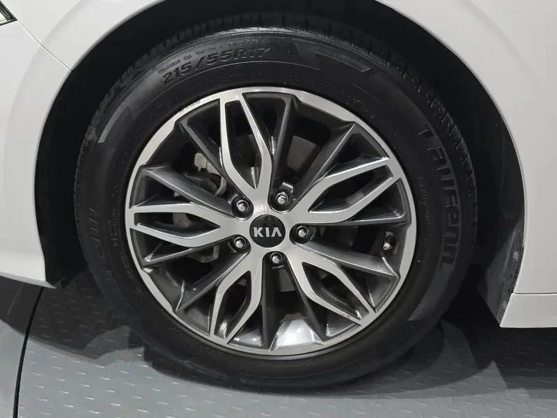 Kia K5, снимка 5 - Автомобили и джипове - 56689474