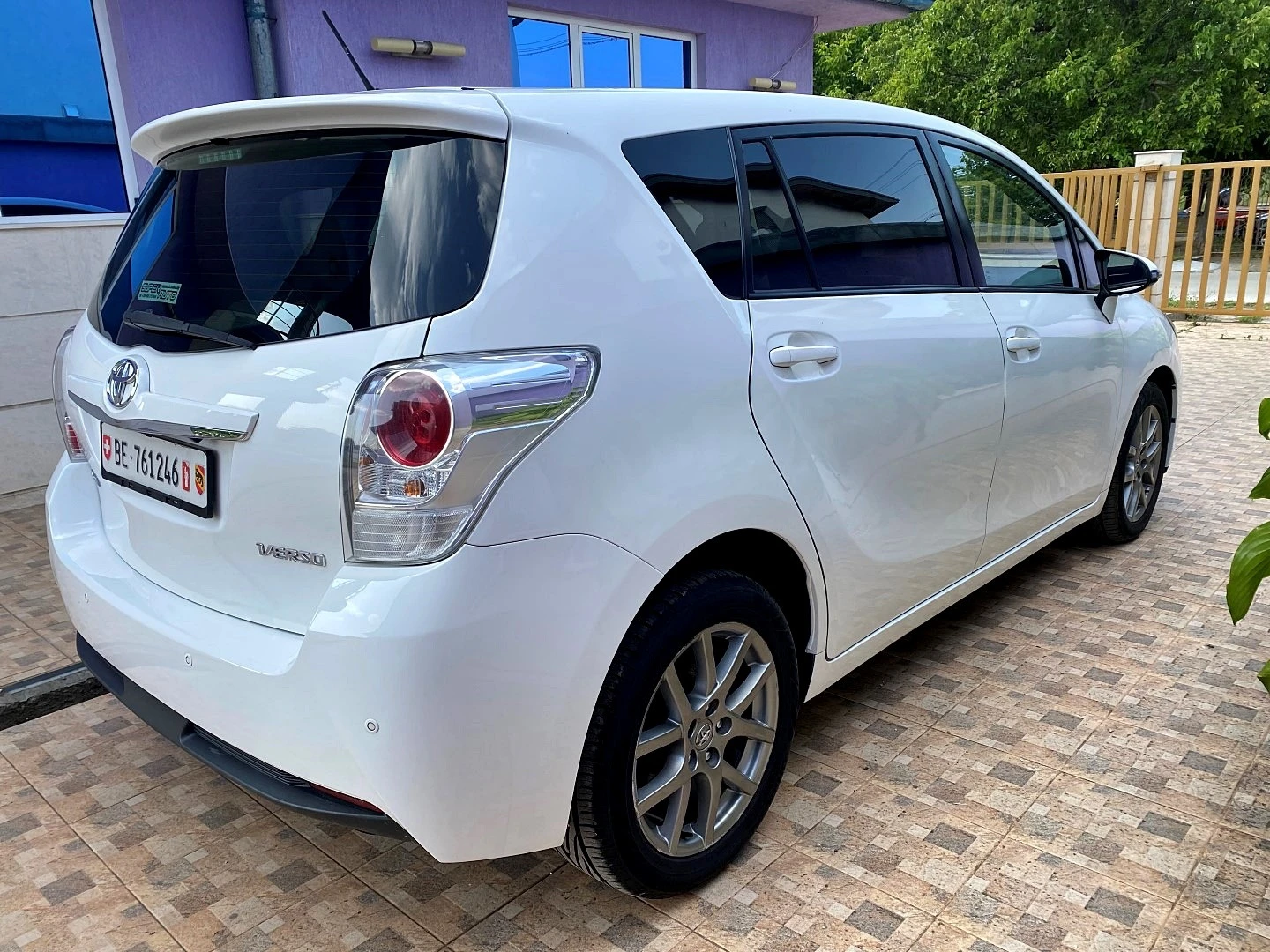 Toyota Verso 2.2D*Exclusive*Швейцария - изображение 4