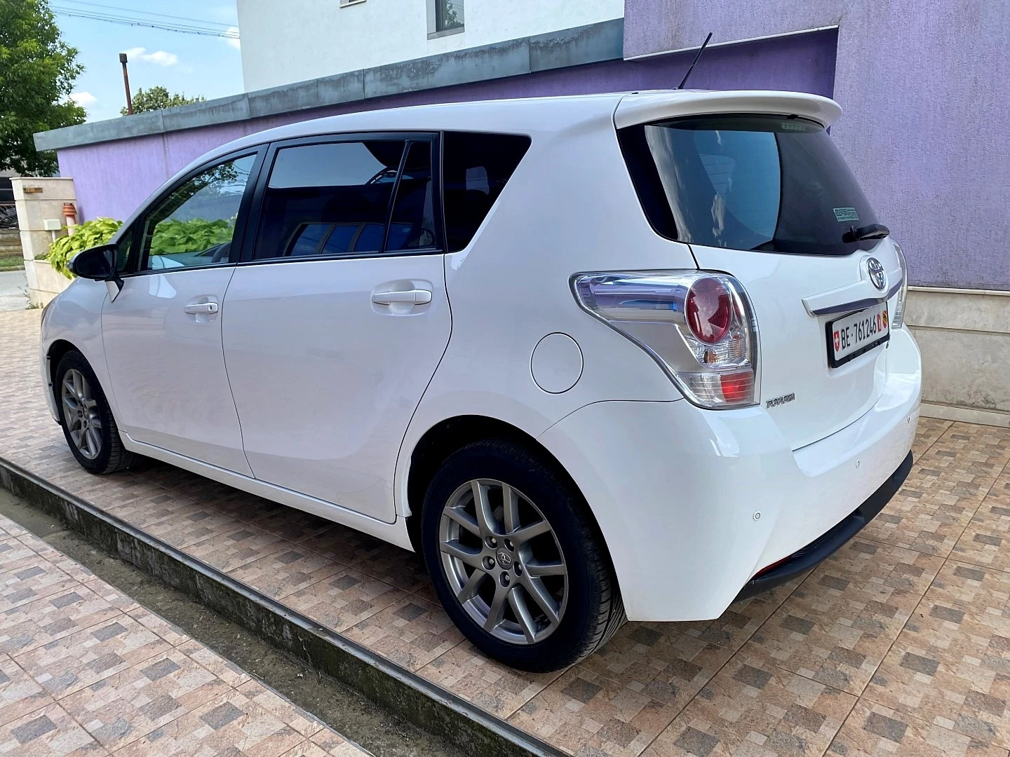 Toyota Verso 2.2D*Exclusive*Швейцария - изображение 3