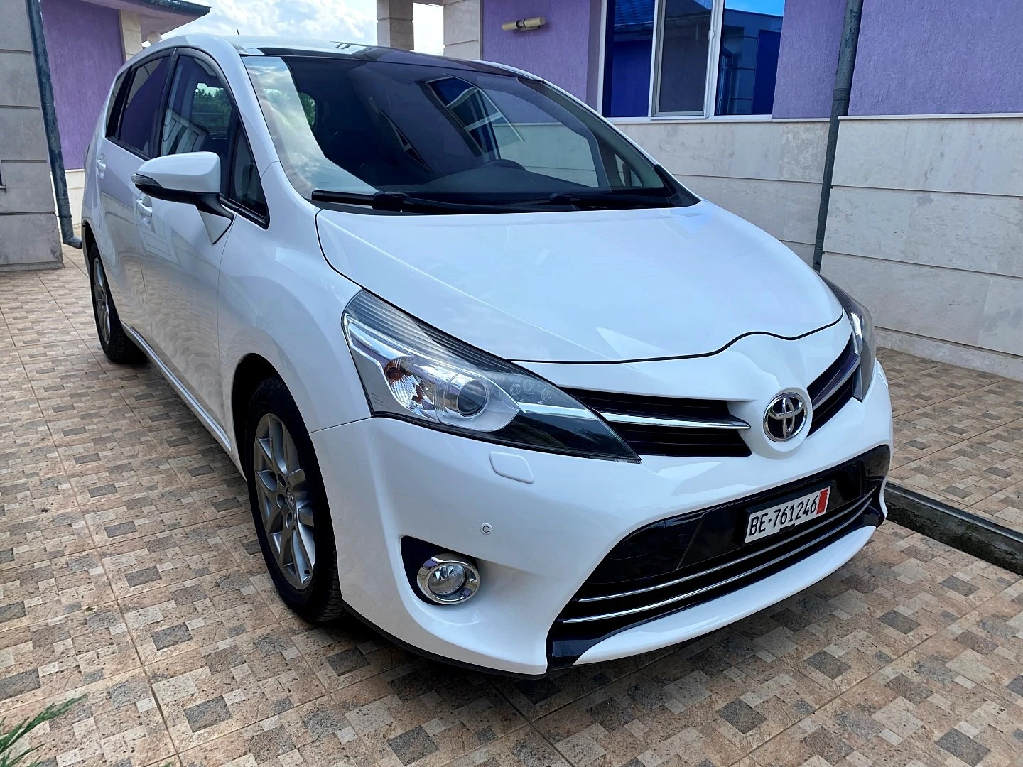 Toyota Verso 2.2D*Exclusive*Швейцария - изображение 2