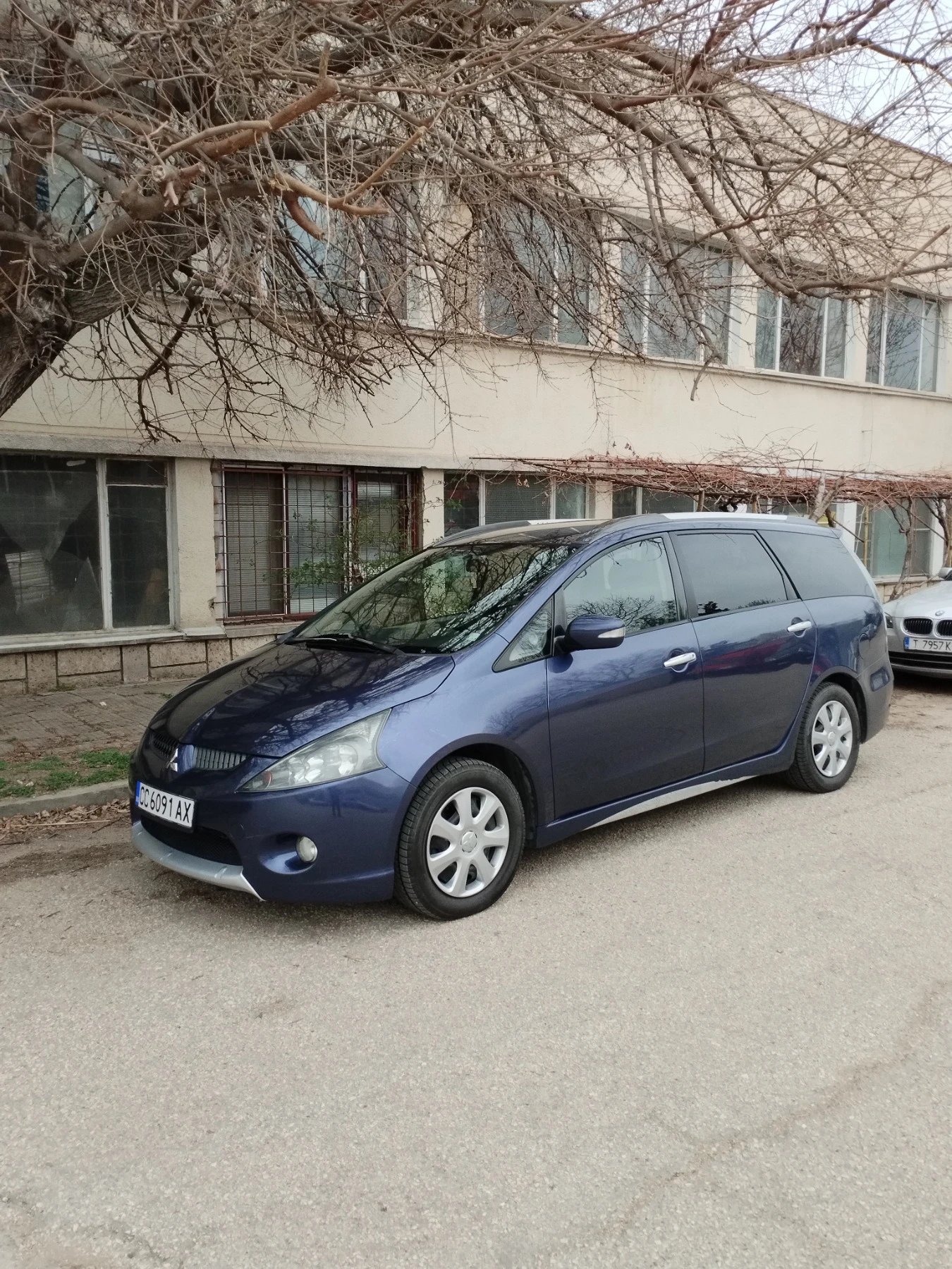 Mitsubishi Grandis  - изображение 5