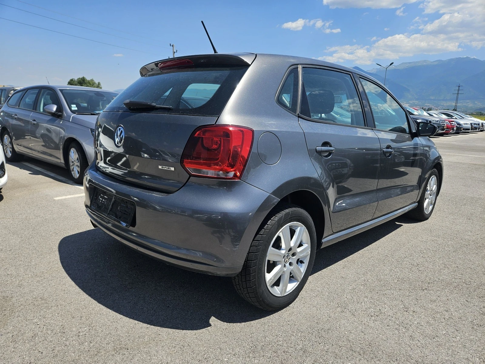 VW Polo 1.4i + GPL / Italy - изображение 4