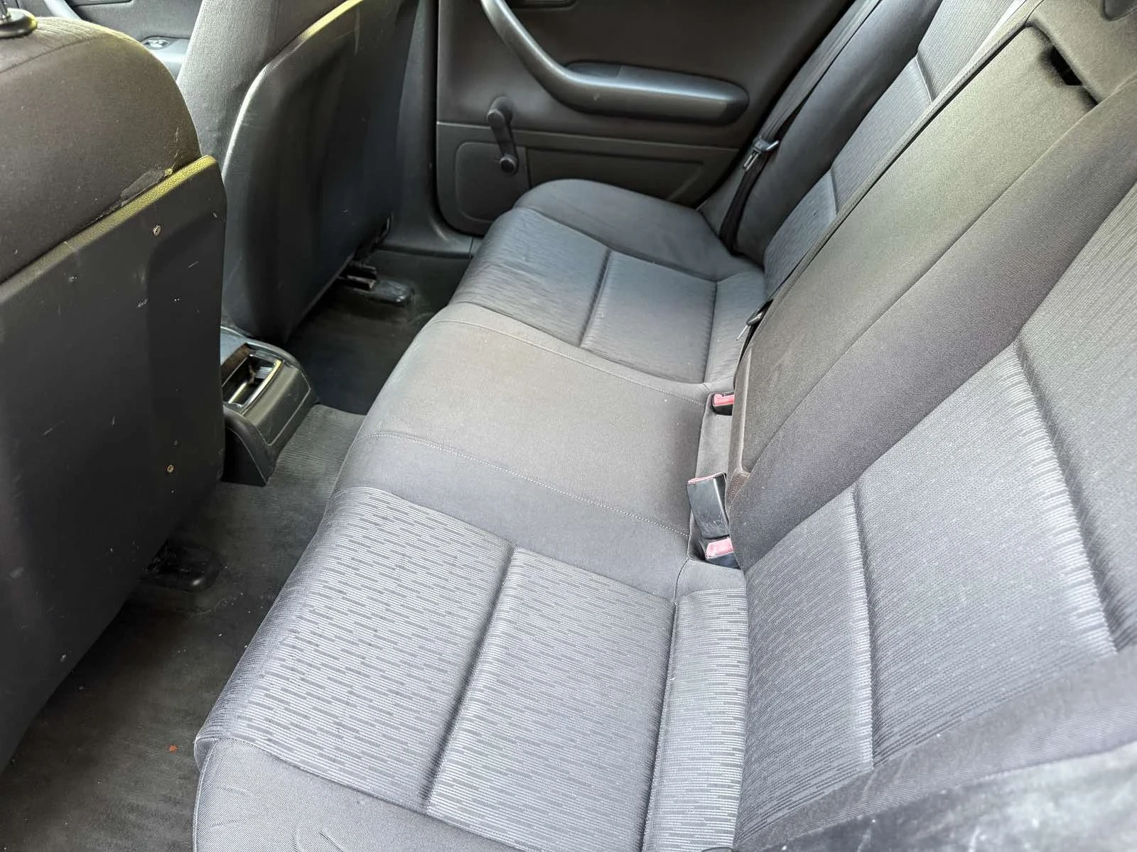 Audi A4 2, 000TDI EURO4 | Mobile.bg   11