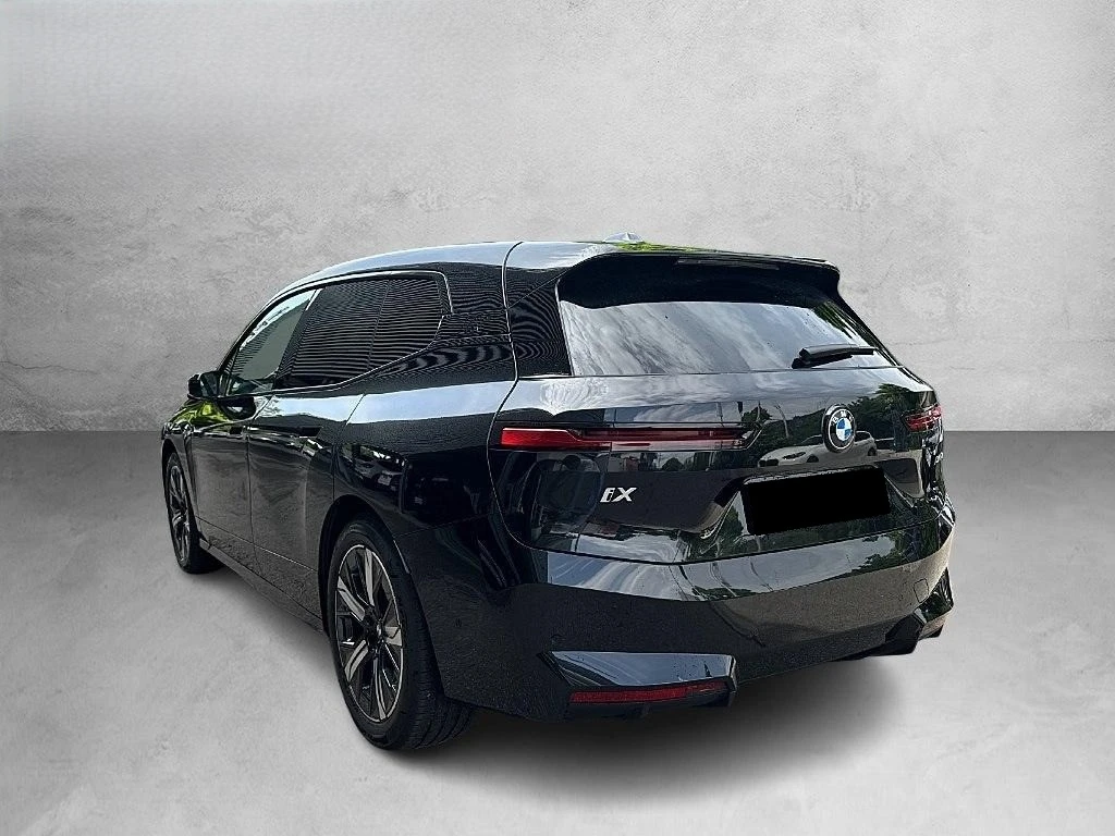 BMW iX xDrive45/ FACELIFT/ SPORTPACK/ H&K/ KEYLESS/  - изображение 6