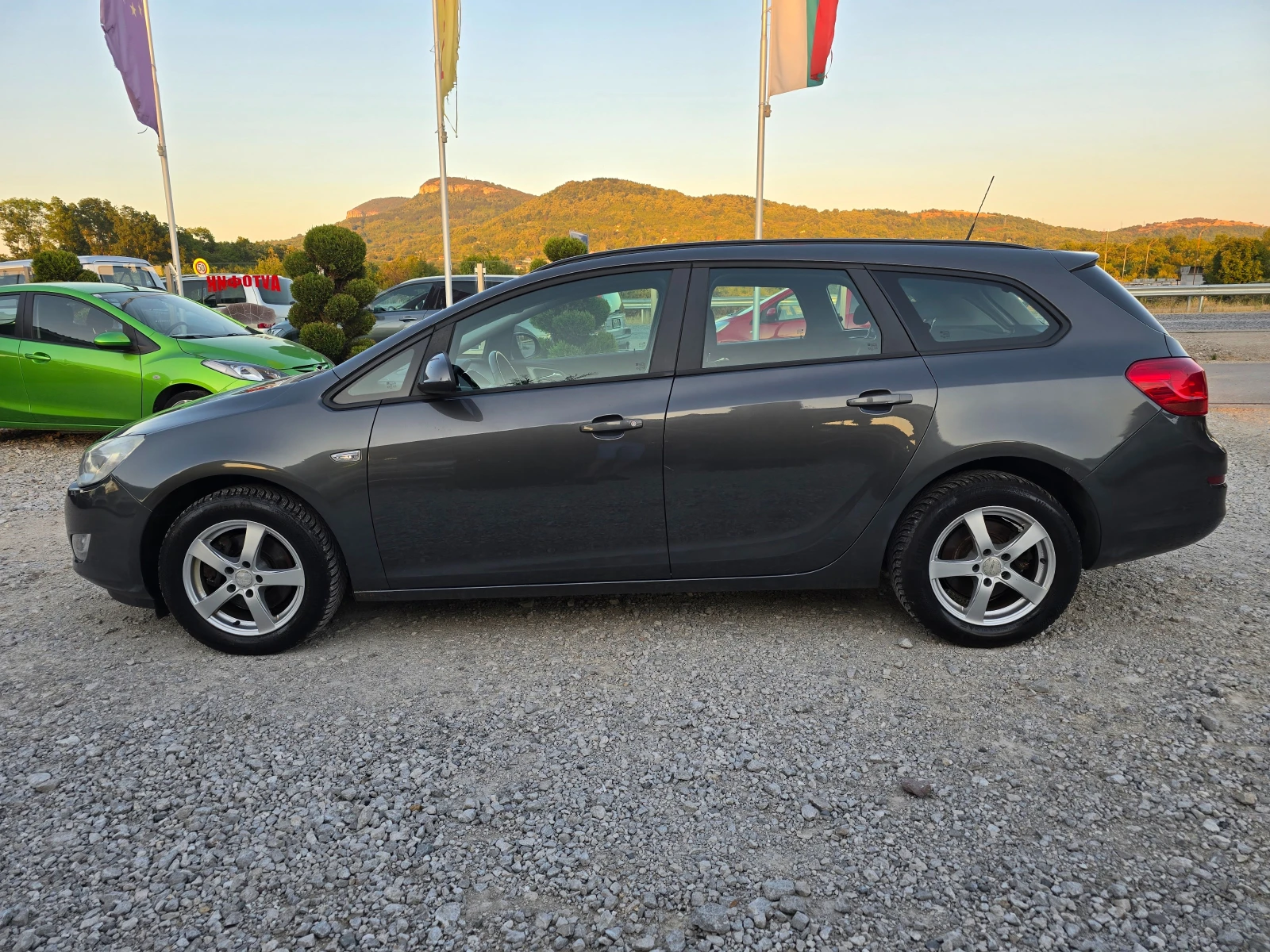 Opel Astra 1.7CDTI 110КС ! ! КЛИМАТРОНИК - изображение 2