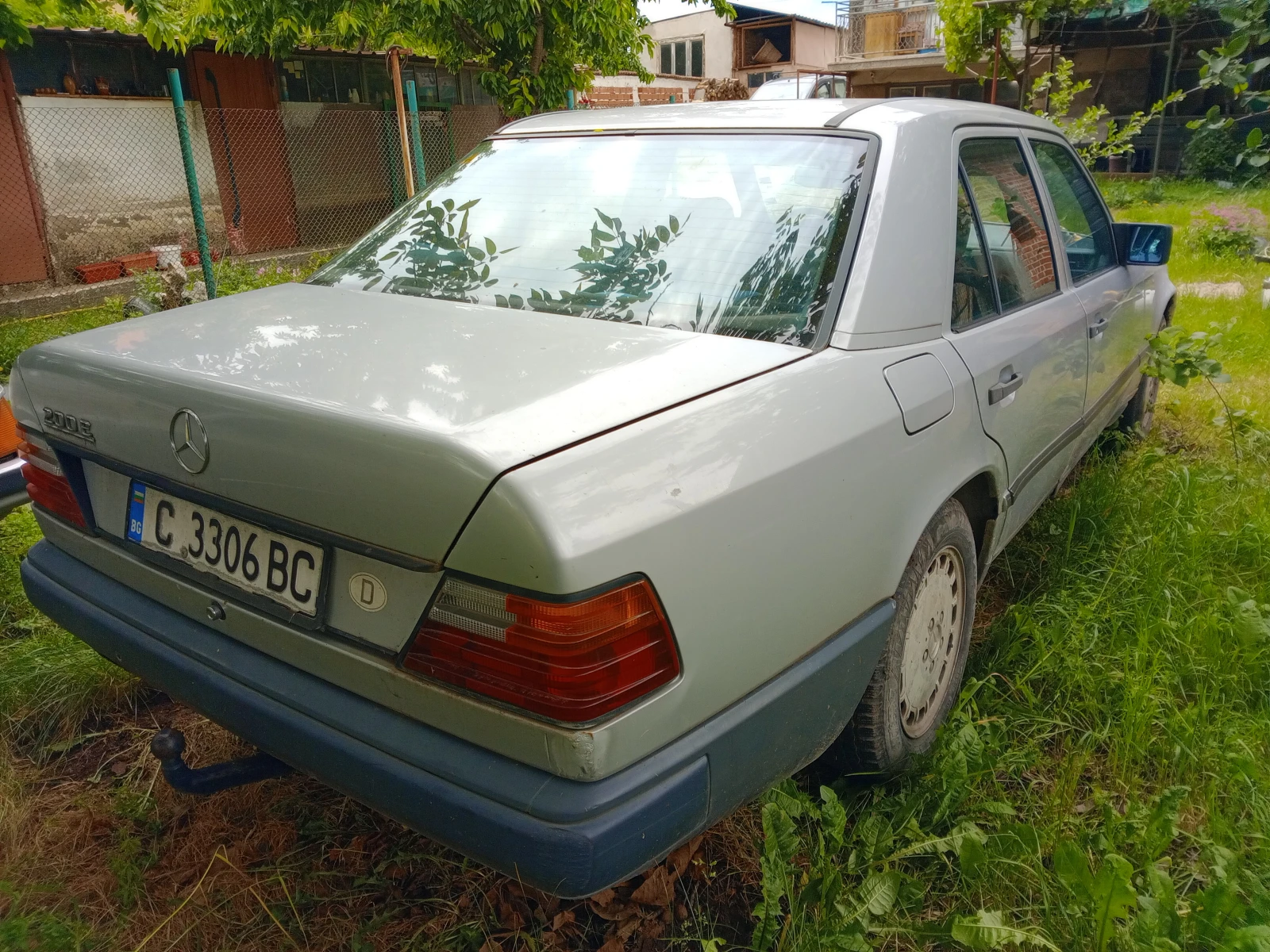 Mercedes-Benz 124  - изображение 5