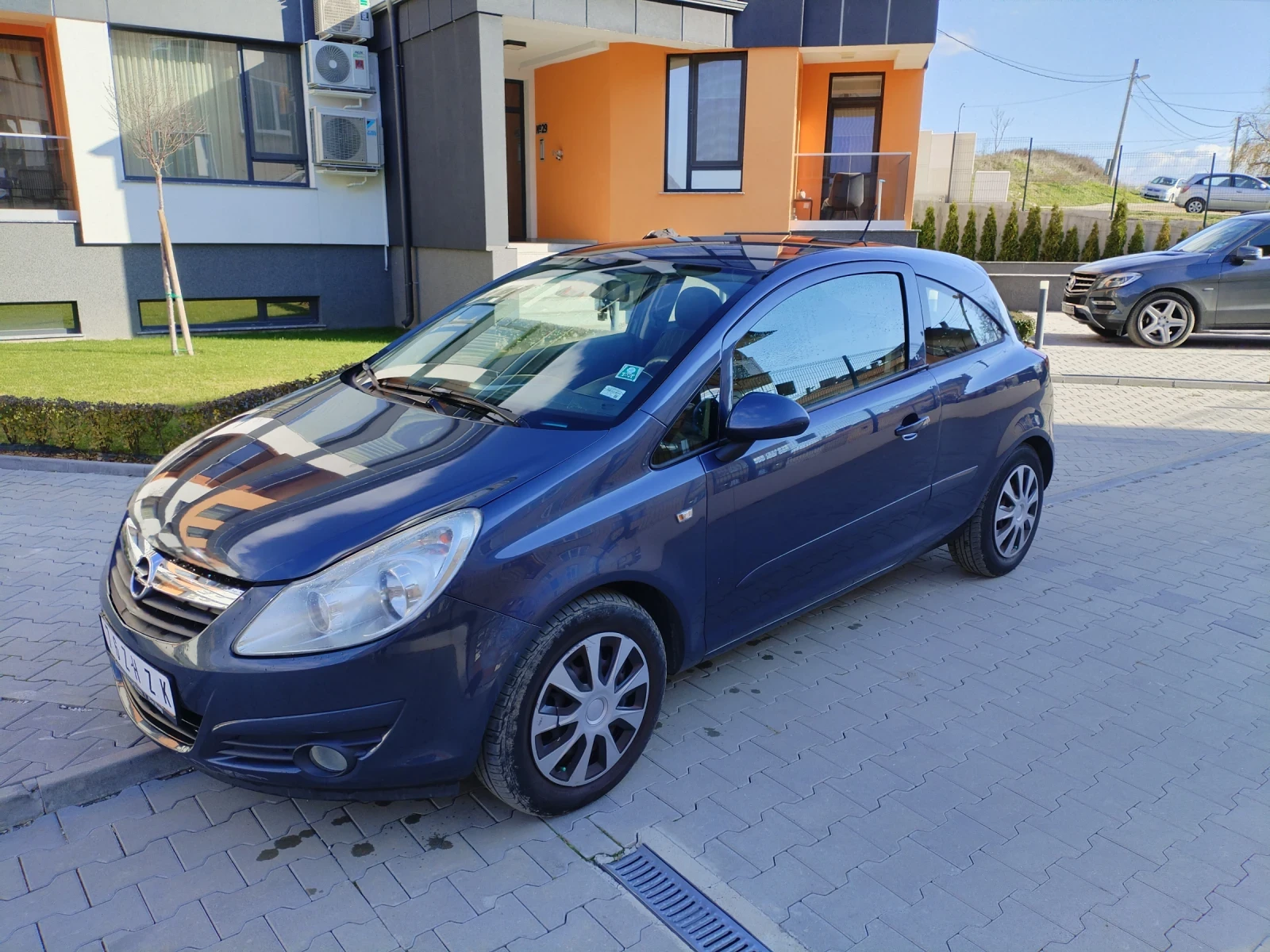 Opel Corsa 1.2 16v 75hp Клима Мулти волан Халогени Уникат  - изображение 2