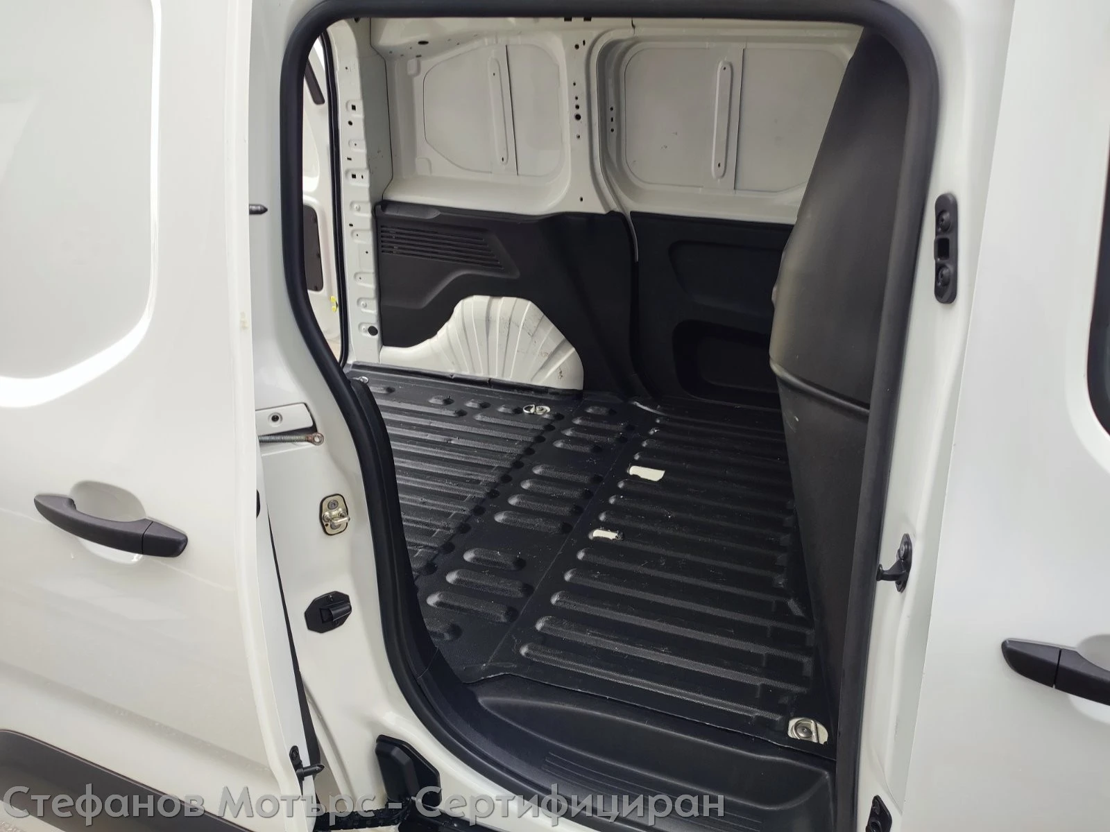 Opel Combo Van ENJOY 1.5 Diesel (102hp) MT5 | Mobile.bg � ����������� 13