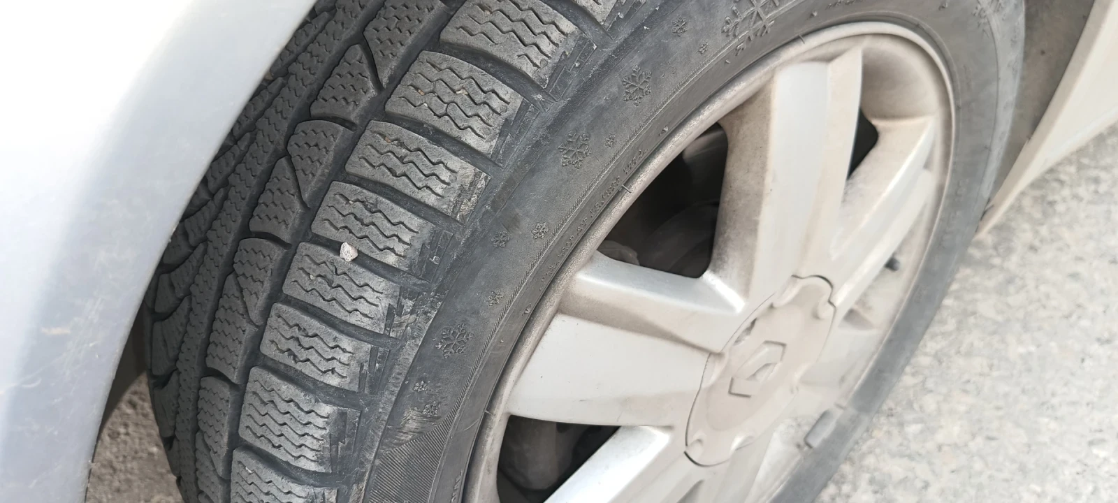 Renault Megane 1.6 16V, снимка 6 - Автомобили и джипове - 53705568