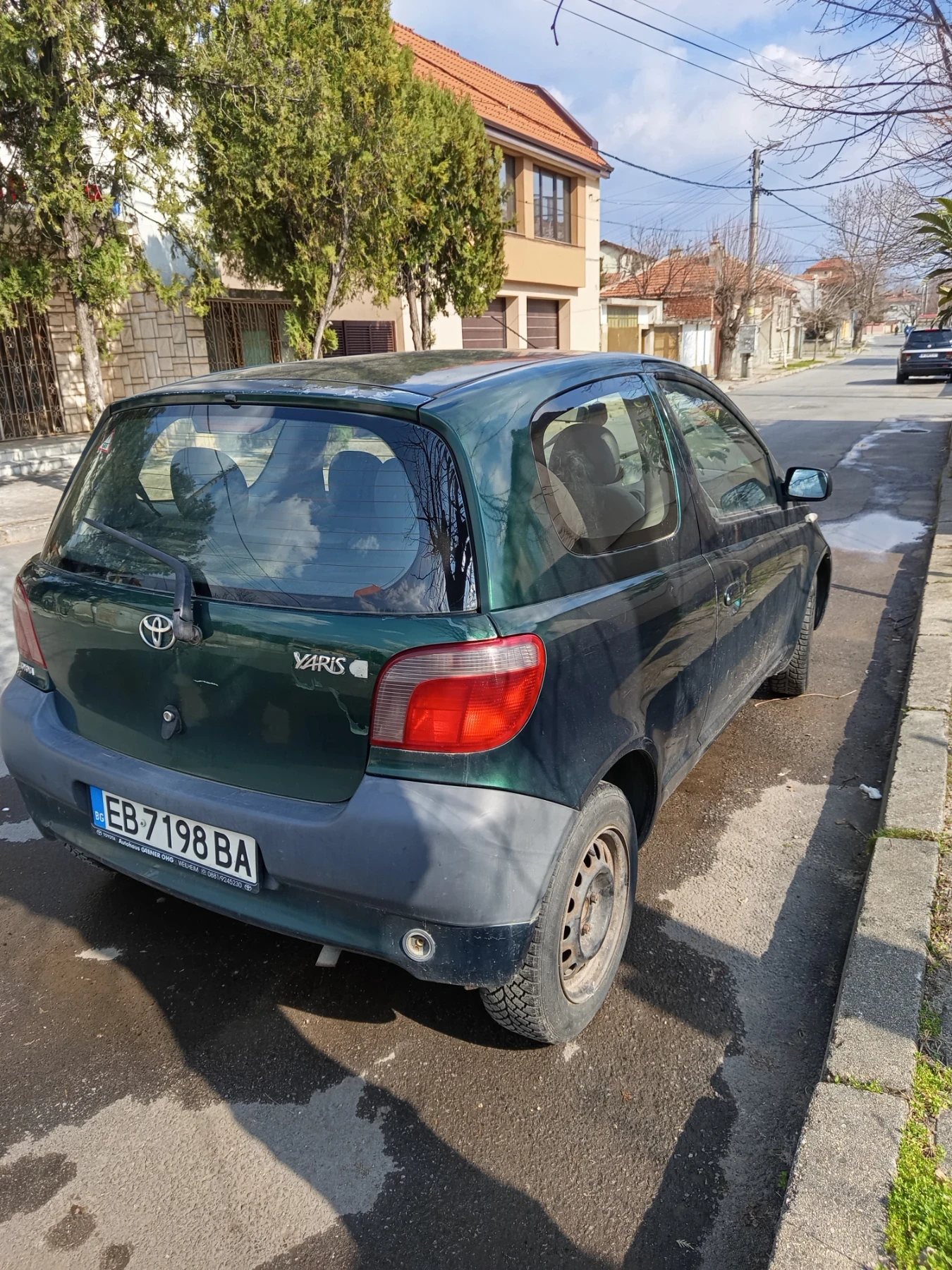 Toyota Yaris 1000 vvti, снимка 2 - Автомобили и джипове - 53813140