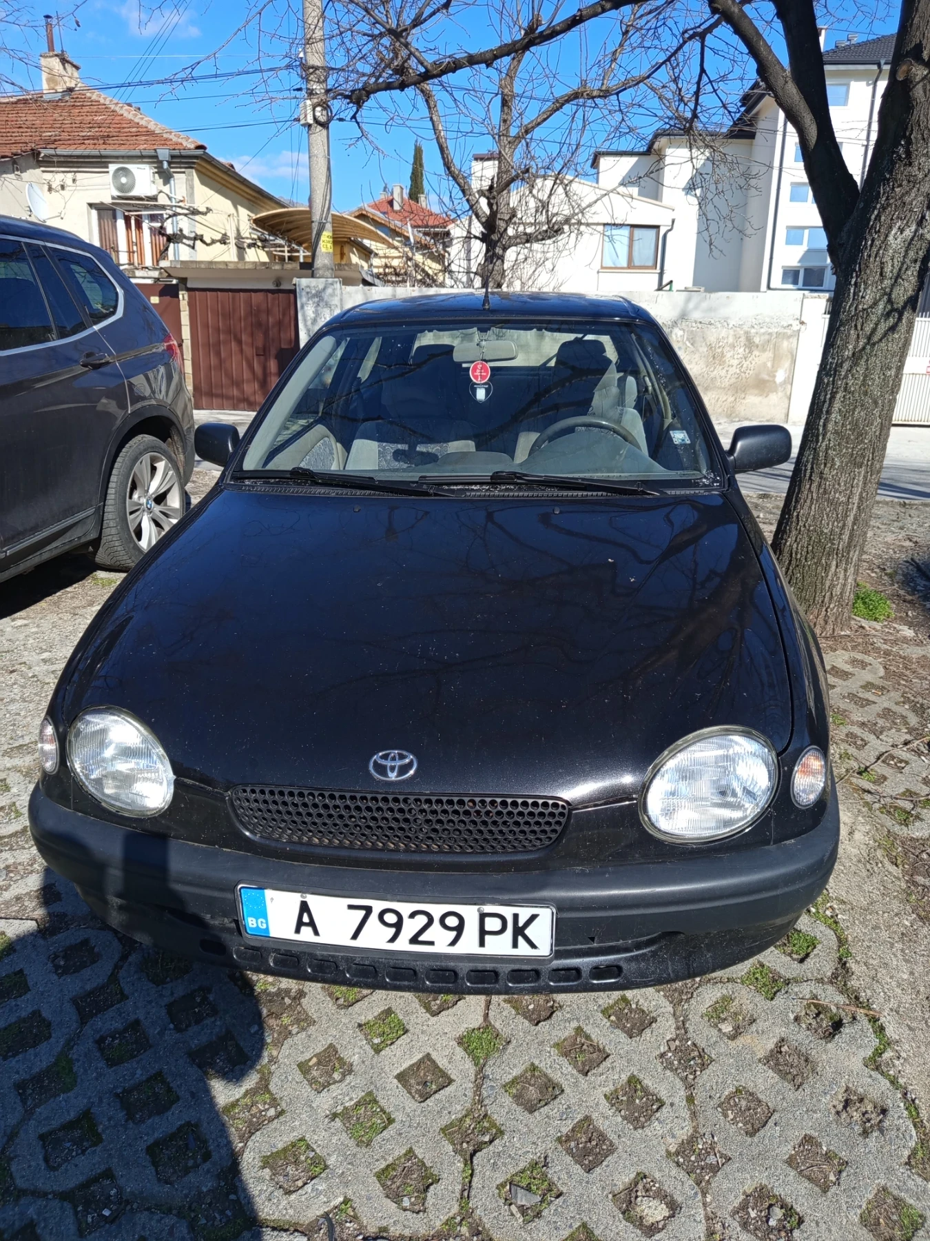 Toyota Yaris 1000 vvti, снимка 4 - Автомобили и джипове - 53813140
