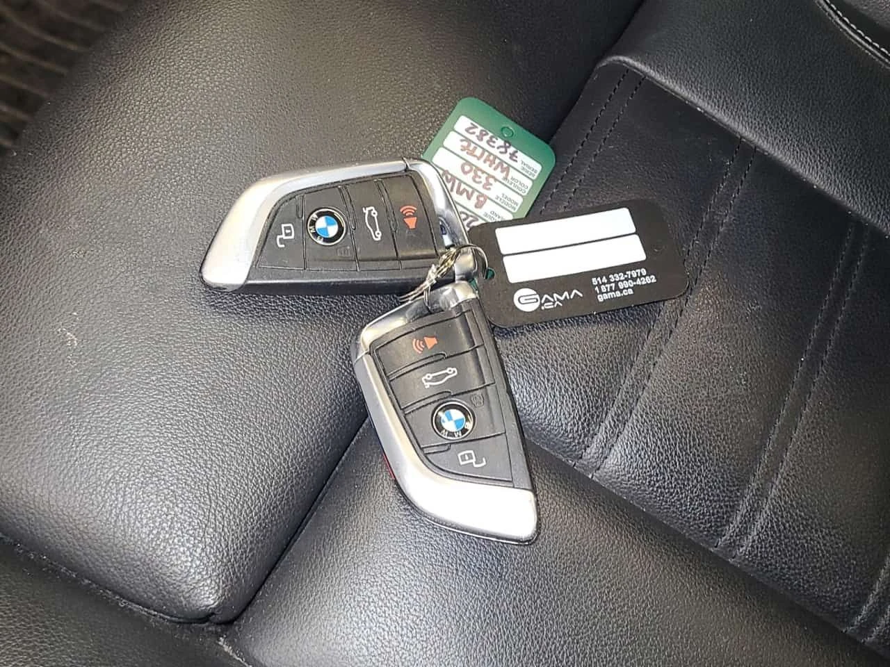 BMW 330 * XDRIVE * CARFAX * NAVI* KEYLESS, снимка 8 - Автомобили и джипове - 54066994