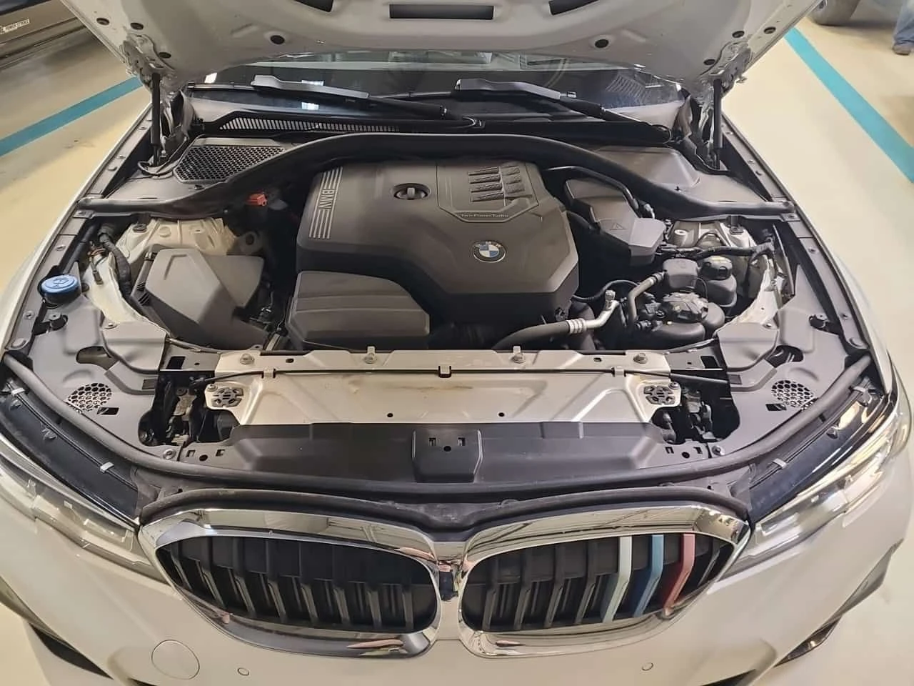 BMW 330 * XDRIVE * CARFAX * NAVI* KEYLESS, снимка 17 - Автомобили и джипове - 54066994