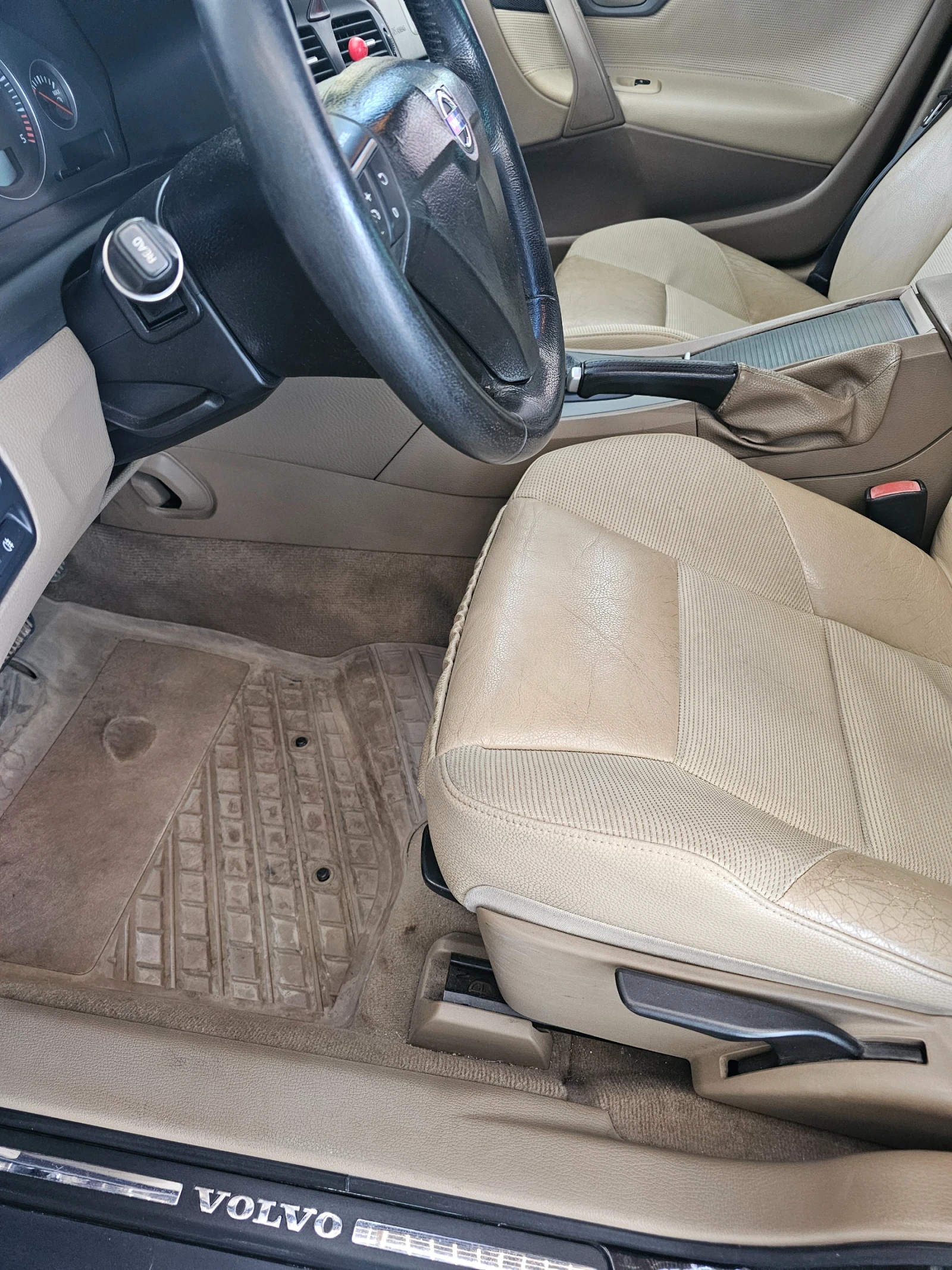 Volvo S60 D5, снимка 8 - Автомобили и джипове - 54987168