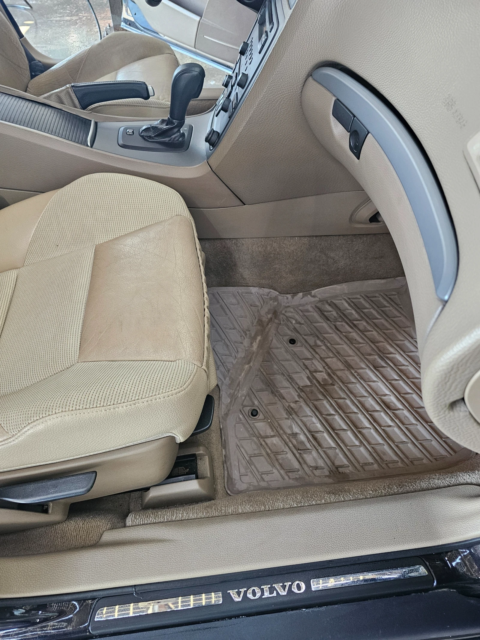 Volvo S60 D5, снимка 7 - Автомобили и джипове - 54987168