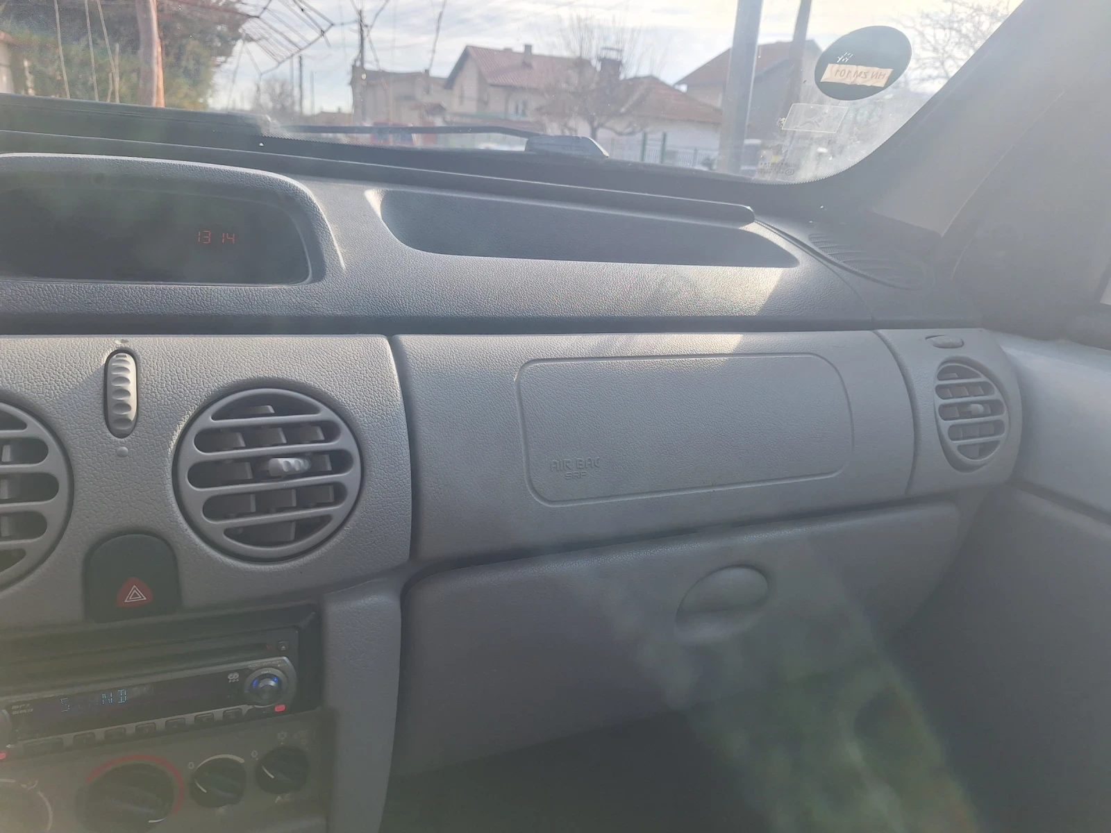 Renault Kangoo, снимка 12 - Автомобили и джипове - 55019484